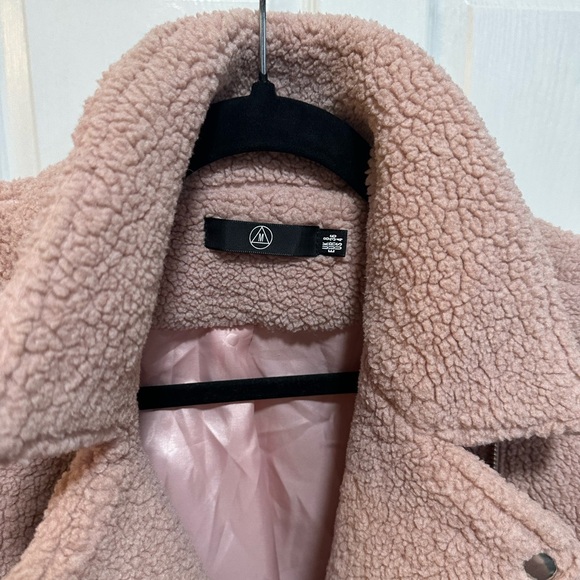 Missguided Pink Faux Fur Jacket, Women's Size 4 - Picture 6 of 16